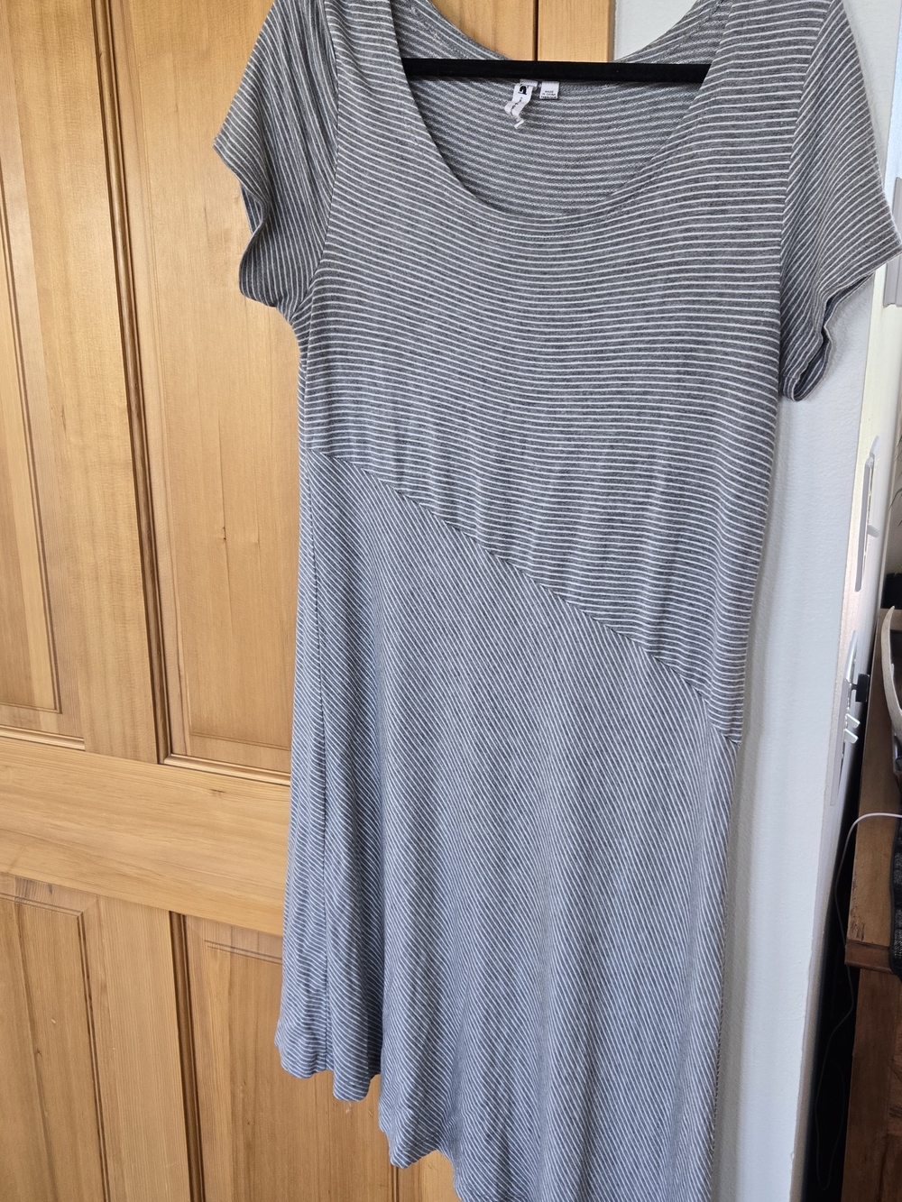 Cable & Gauge Gray Striped Asymmetrical Dress